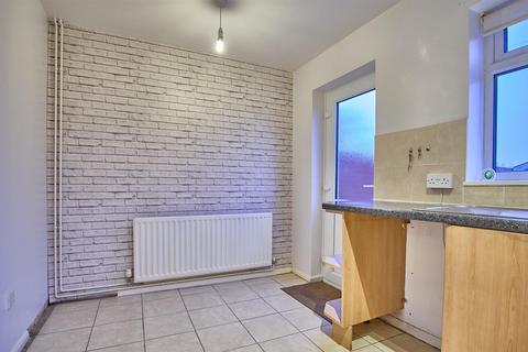 2 bedroom terraced house to rent, Hawthorne Way, Barwell, Leicestershire