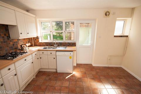 4 bedroom terraced house to rent, America Lane, Haywards Heath, West Sussex