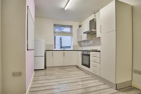 2 bedroom apartment to rent, Castle Street, Hinckley