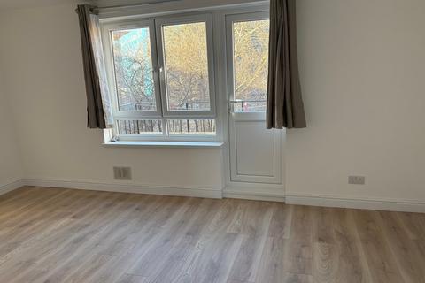 3 bedroom apartment to rent, Fox Close, London, E16