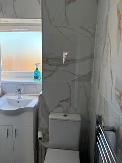 3 bedroom apartment to rent, Fox Close, London, E16