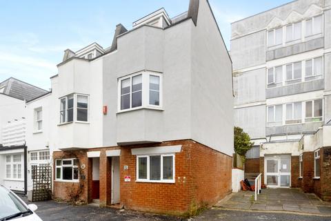 undefined, Royal Crescent Mews, Brighton BN2