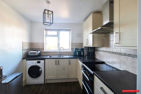 2 bedroom flat for sale, Belle Vue Road, Eastbourne BN22