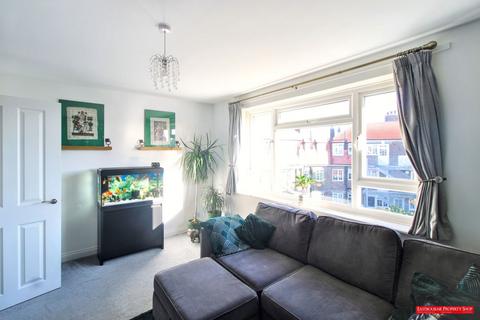 2 bedroom flat for sale, Belle Vue Road, Eastbourne BN22