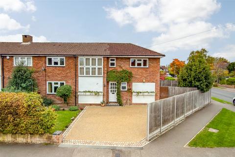 Woodland Drive, St. Albans, Hertfordshire, AL4