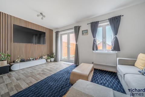 4 bedroom terraced house for sale, Malone Avenue, St. Andrews Ridge, Swindon, SN25