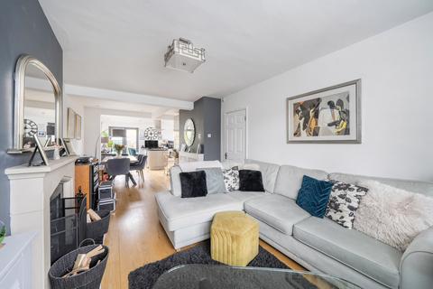 undefined, Almond Close, Ruislip, Middlesex