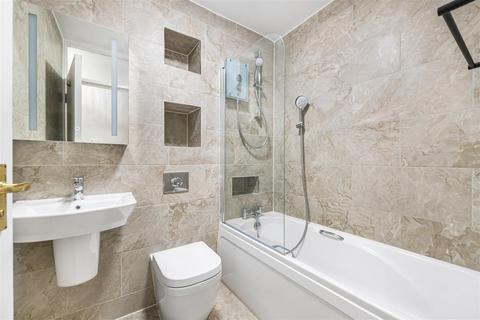 1 bedroom flat to rent, Grove Road, Sutton