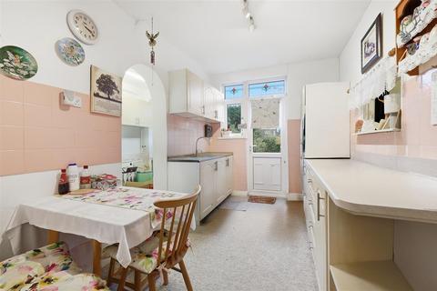 undefined, Beverley Crescent, Woodford Green IG8
