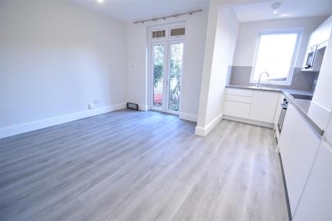 undefined, Ellerton Road, Surbiton