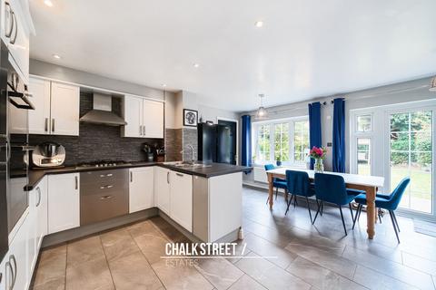 undefined, Guardian Close, Hornchurch, RM11