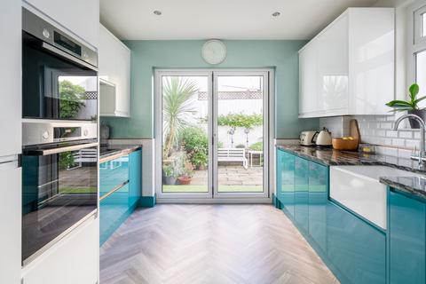 3 bedroom terraced house for sale, Arundel Street, Brighton