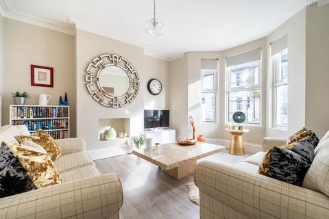 3 bedroom terraced house for sale, Arundel Street, Brighton
