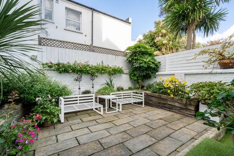 3 bedroom terraced house for sale, Arundel Street, Brighton