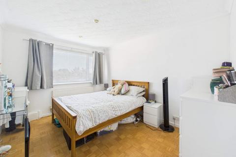 undefined, Clos Hendre, Cardiff. CF14