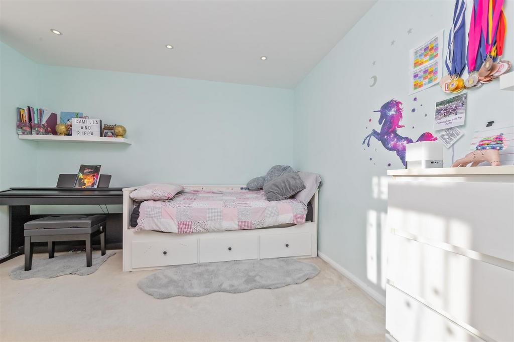 26 Kitchener Close-25.jpg