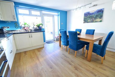 3 bedroom end of terrace house for sale, Oxted, Surrey, RH8