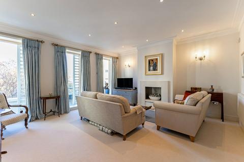 4 bedroom terraced house for sale, Trafalgar Street, Cheltenham, Gloucestershire, GL50