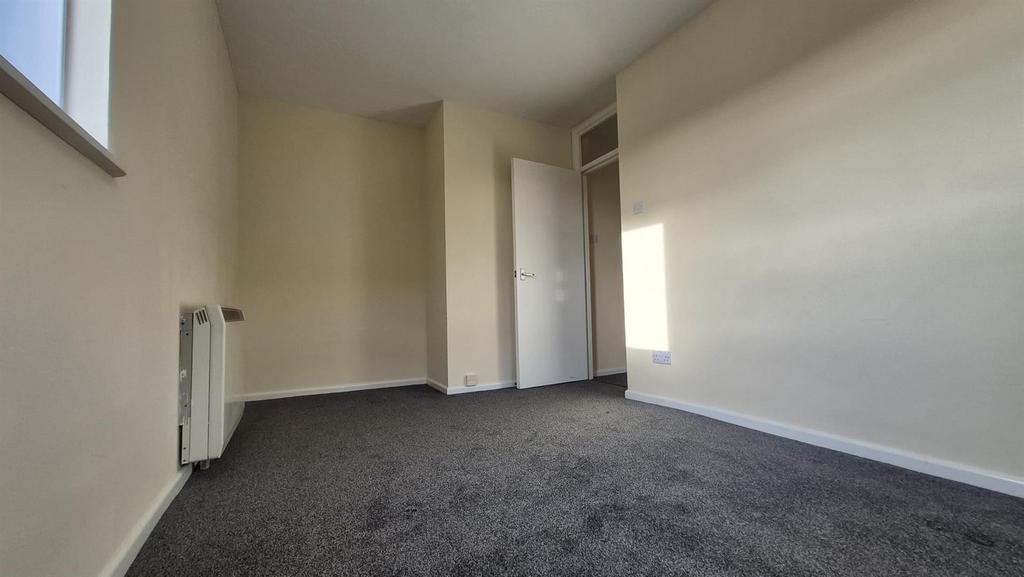 F4-9 MS Bedroom 1 4.jpeg