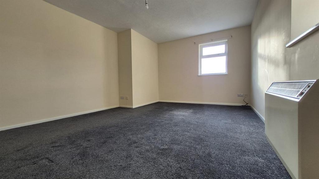 F4-9 MS Living Room 3.jpeg