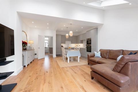 undefined, Rosevine Road, West Wimbledon SW20