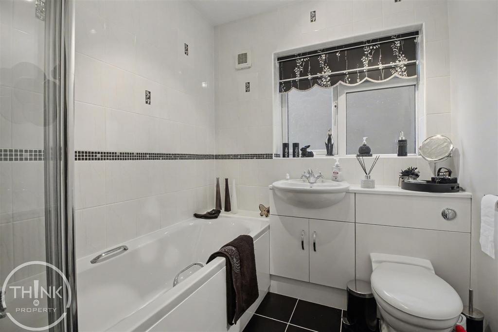 Main Bathroom