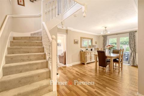 4 bedroom detached house for sale, Chamberlains Ride, Chelmsford CM3