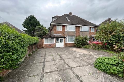 undefined, Meadow Road, Wythall, Birmingham