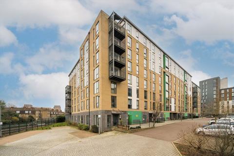 2 bedroom flat for sale, Needleman Close, London NW9