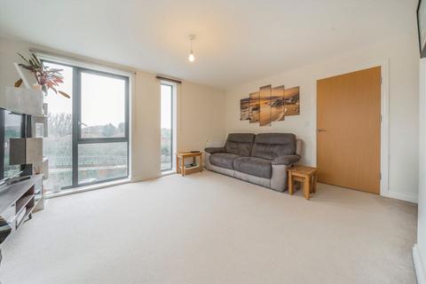 2 bedroom flat for sale, Needleman Close, London NW9