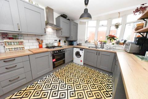 2 bedroom terraced house for sale, Harvest Close, Birmingham B30