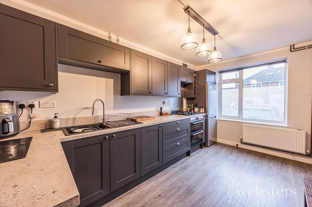 Kitchen / Breakfast Room