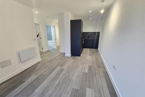 1 bedroom apartment to rent, Berkeley Square, Salford