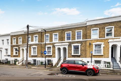 3 bedroom terraced house to rent, Langton Road London SW9
