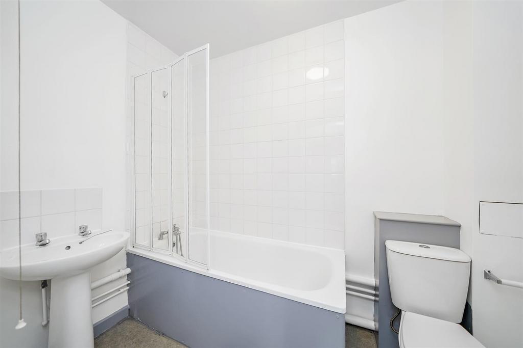 Bathroom.jpg