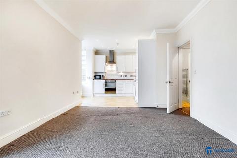 Studio to rent, High Road, Ilford