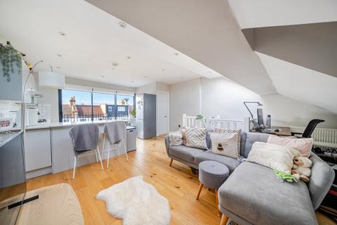 1 bedroom flat for sale, Heaton Road, Mitcham, CR4