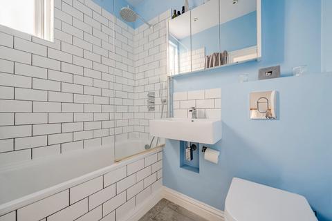 1 bedroom flat for sale, Heaton Road, Mitcham, CR4