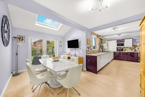 4 bedroom detached house for sale, Sandown Crescent, Cuddington, CW8