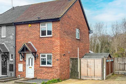 Woodstock Crescent, Hockley SS5