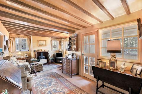 undefined, Chain Free Letheringsett Cottage Overlooking the Glaven Valley