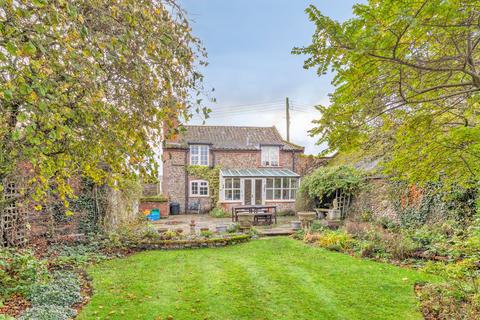undefined, Chain Free Letheringsett Cottage Overlooking the Glaven Valley