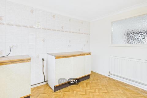 3 bedroom property to rent, Apollo Walk, Bellfield Avenue, HU8