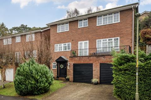 4 bedroom detached house for sale, Valley Road, Oxfordshire RG9