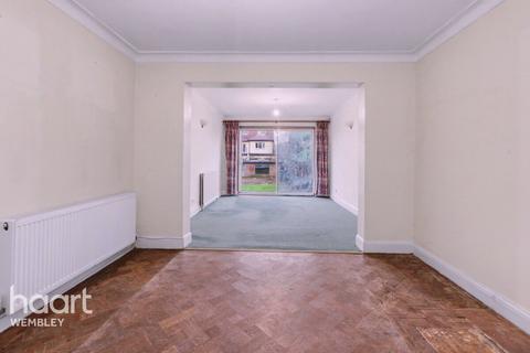 3 bedroom semi-detached house for sale, Greenfield Gardens, London