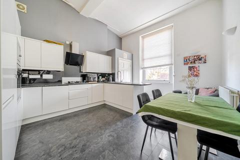 2 bedroom flat for sale, Weevil Lane, Hampshire PO12