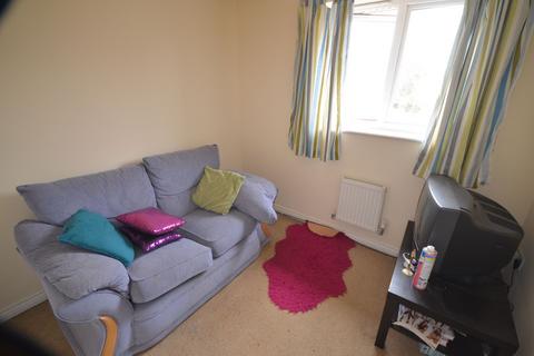 1 bedroom in a house share to rent, 201C Woodhouse Lane, Whythenshawe, M22