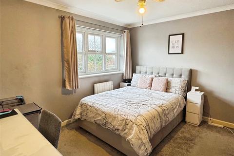 undefined, Harvard Close, Woodley, Reading
