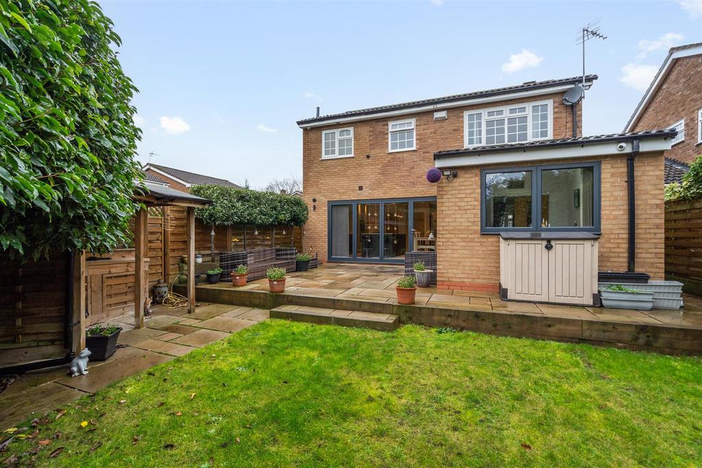 2 Nichols Close 20.jpg