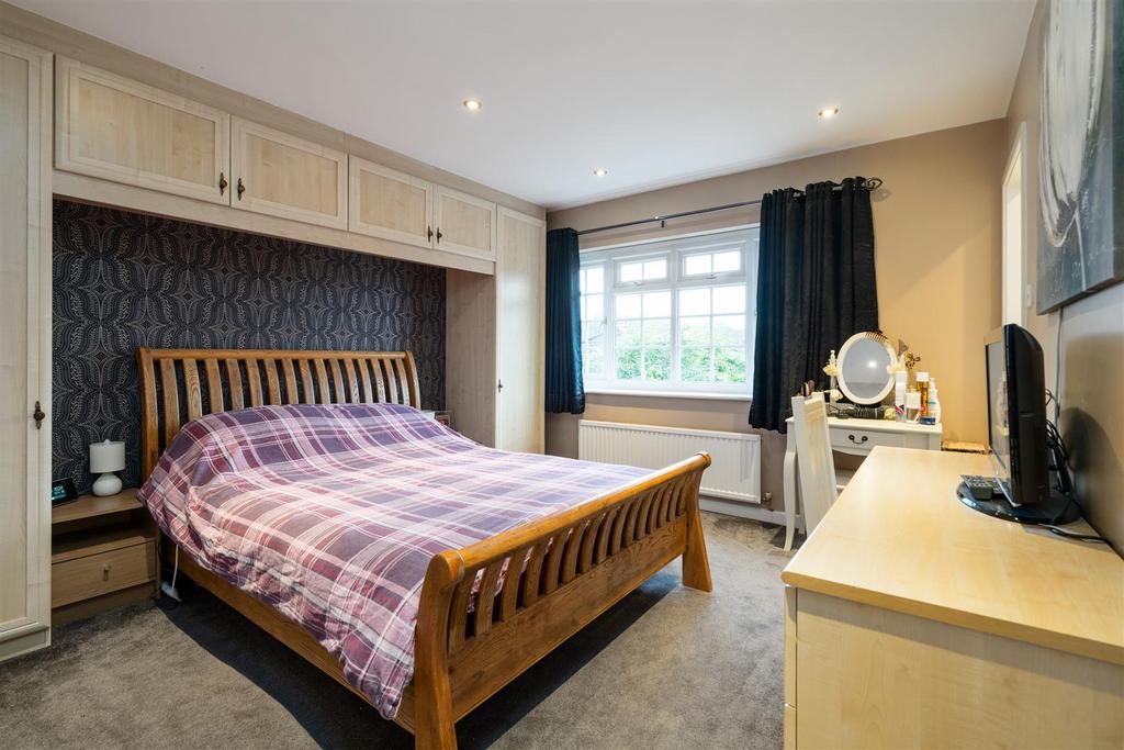 2 Nichols Close 12.jpg